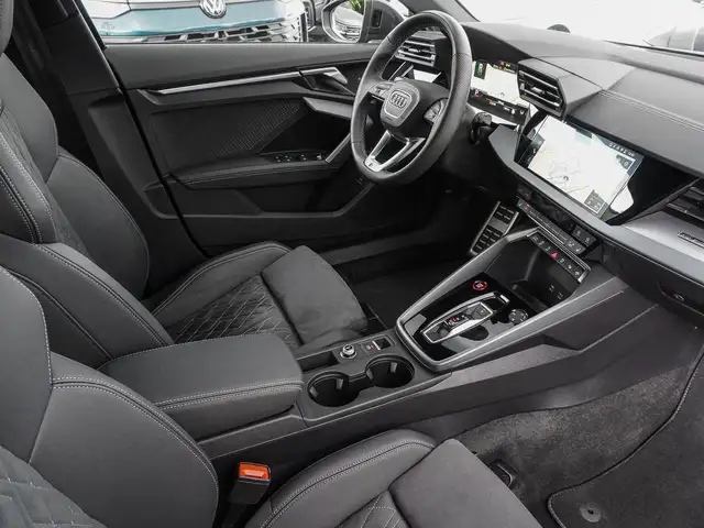 Audi S3 view 8