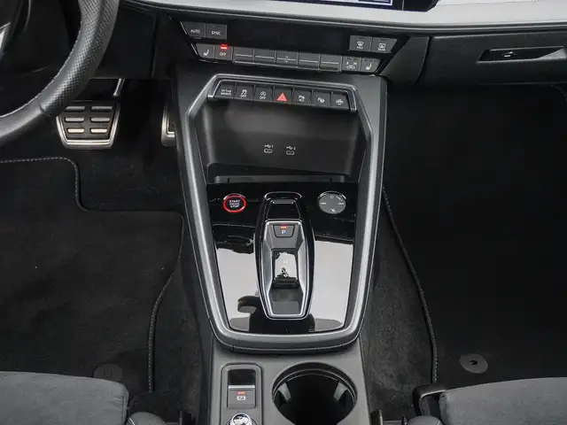 Audi S3 view 14