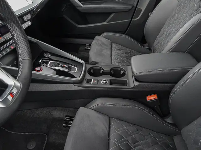 Audi S3 view 15