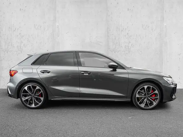 Audi S3 view 5