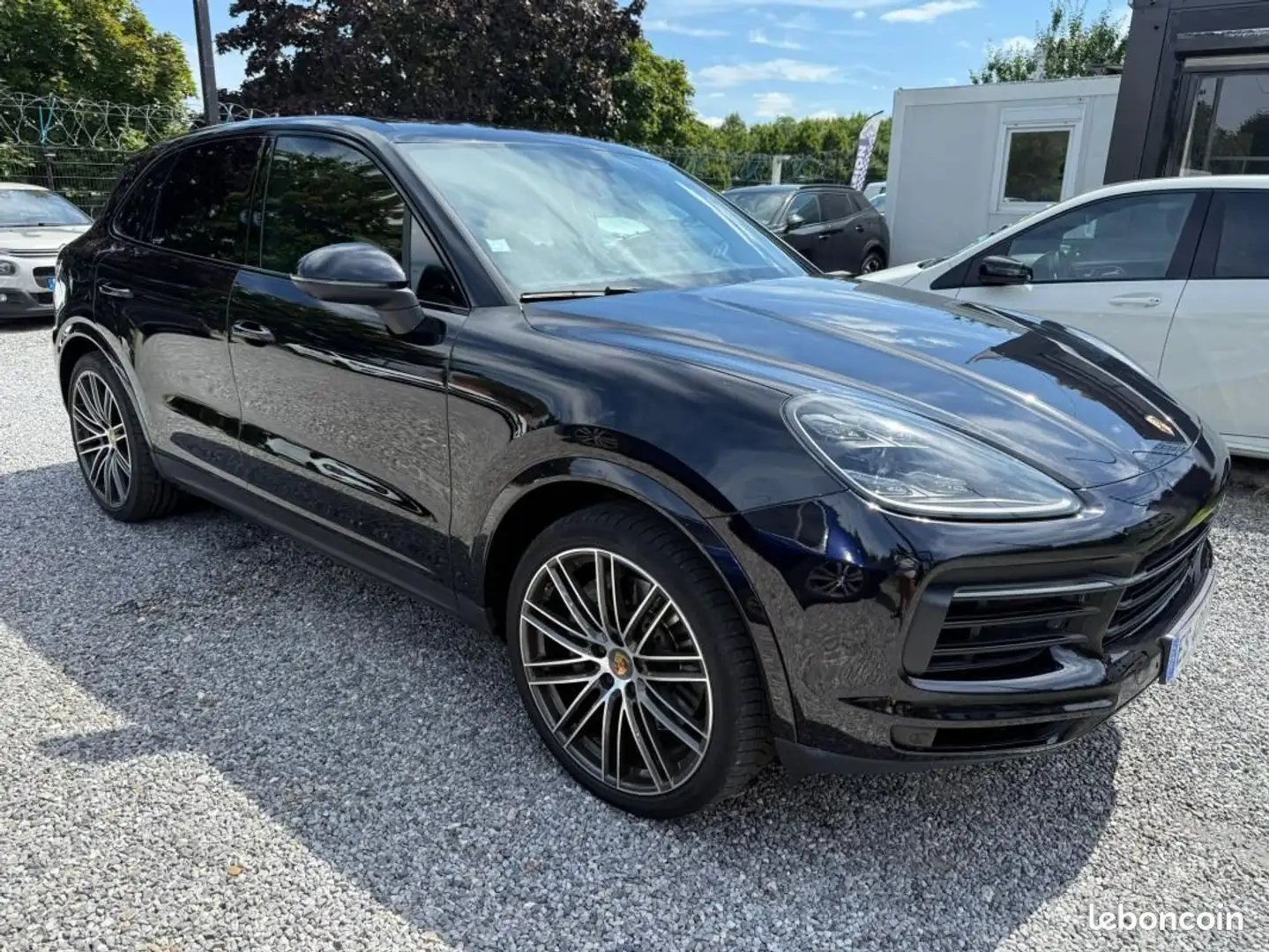 Porsche Cayenne 3.0 V6 440 ch Tiptronic BVA S Schwarz - 2