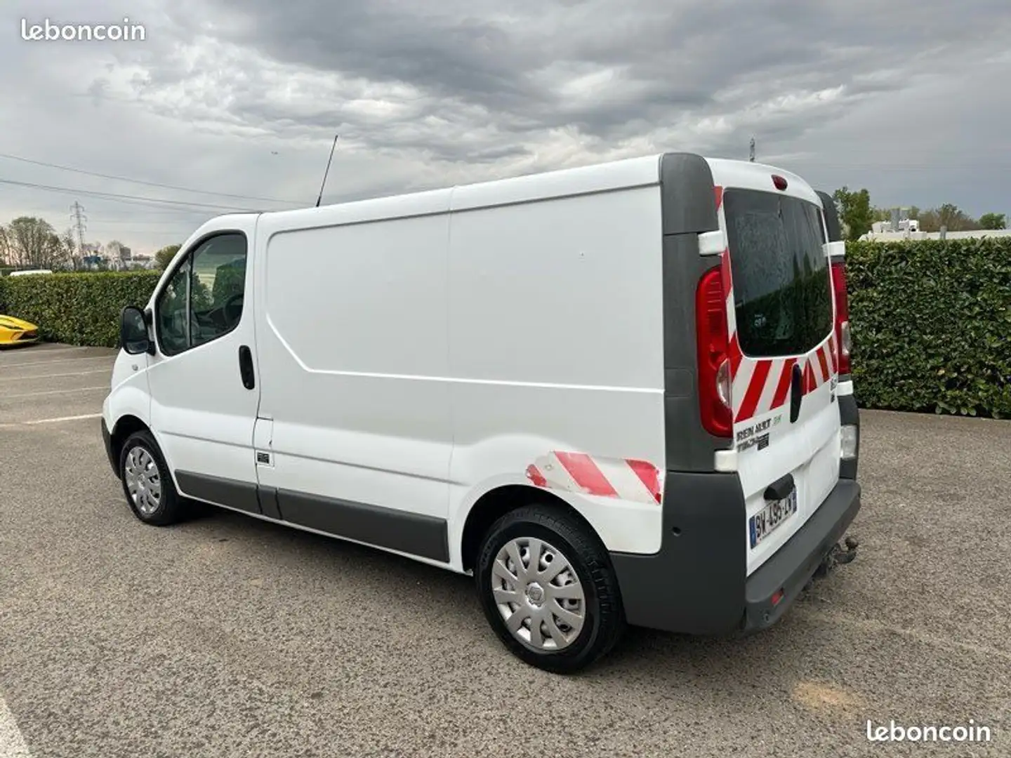 Renault Trafic 4000 ht 2.0 dci l1h1 Wit - 2