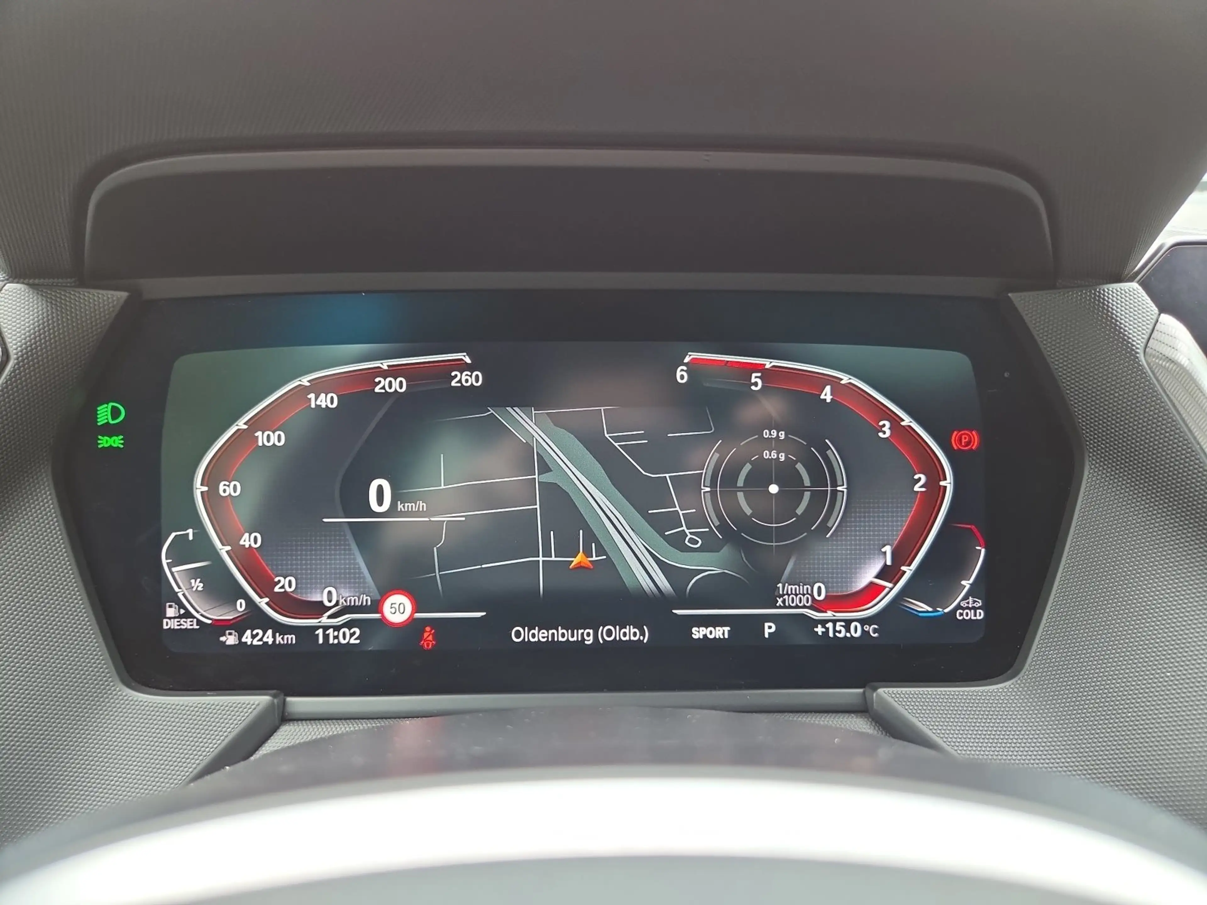 BMW 118 d 5-Türer HEAD-UP PANO RFK SPORTSITZE LED DAB — photo 15
