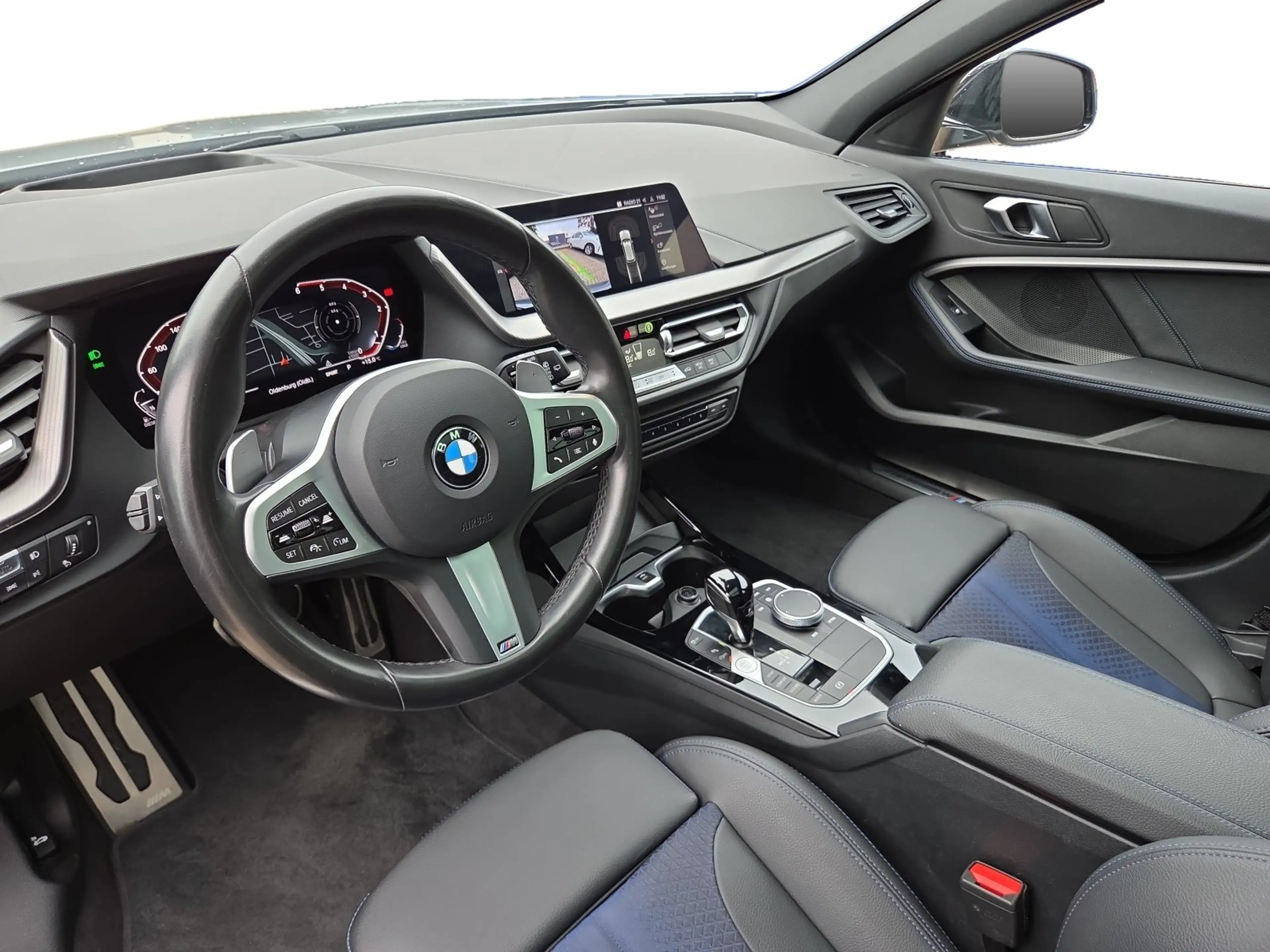 BMW 118 d 5-Türer HEAD-UP PANO RFK SPORTSITZE LED DAB — photo 14
