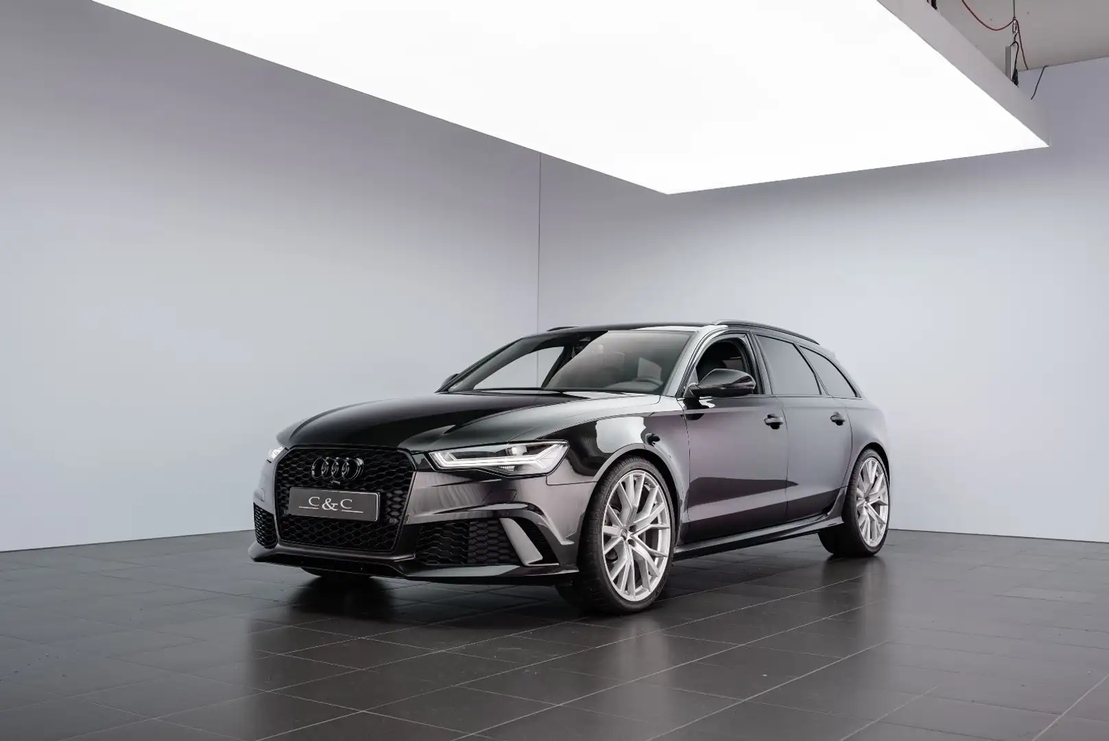 Audi RS6 Avant Performance ADAPT. FAHRW./ MATRIX-LED Noir - 1