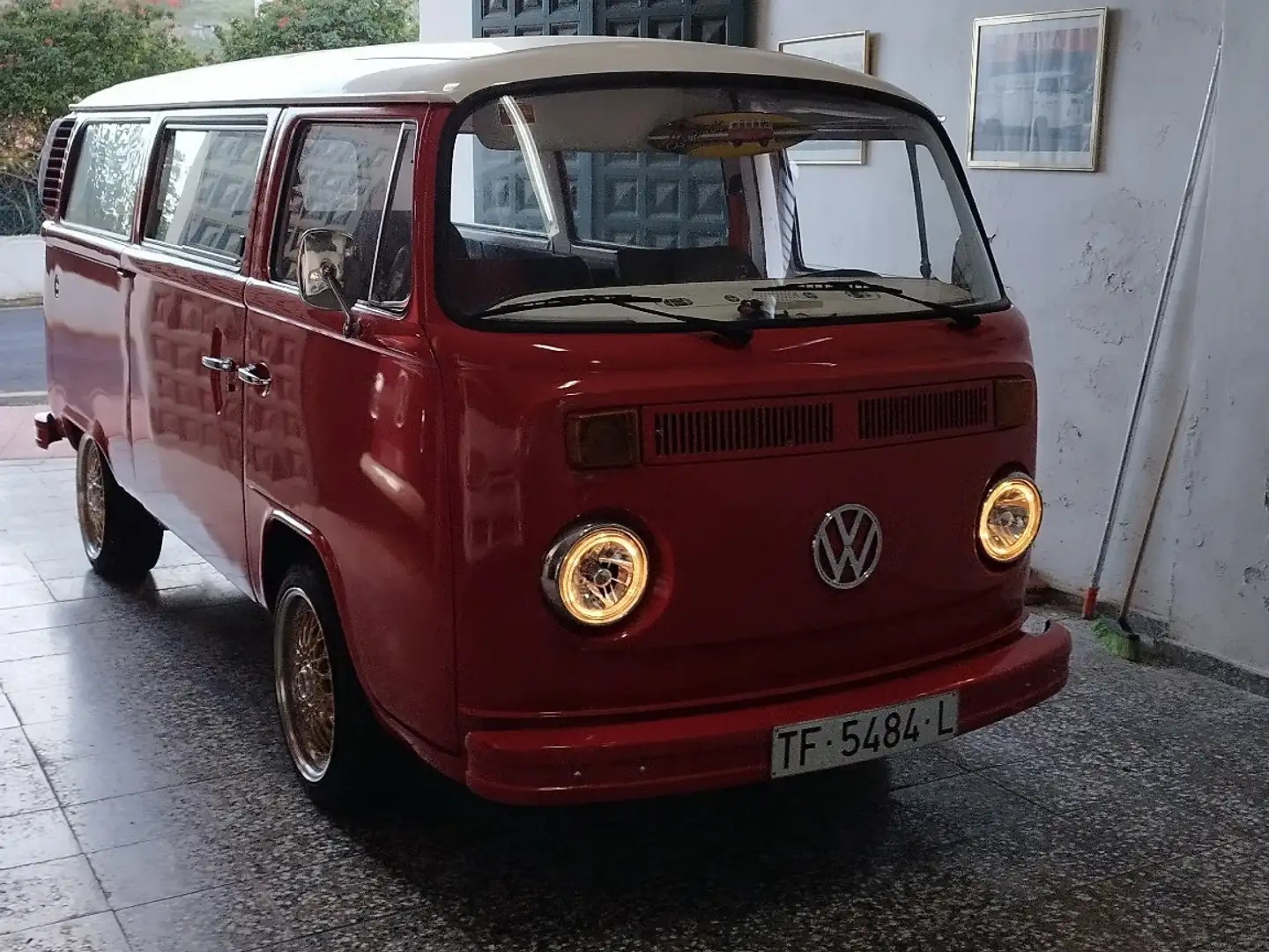 Volkswagen T2 - 1