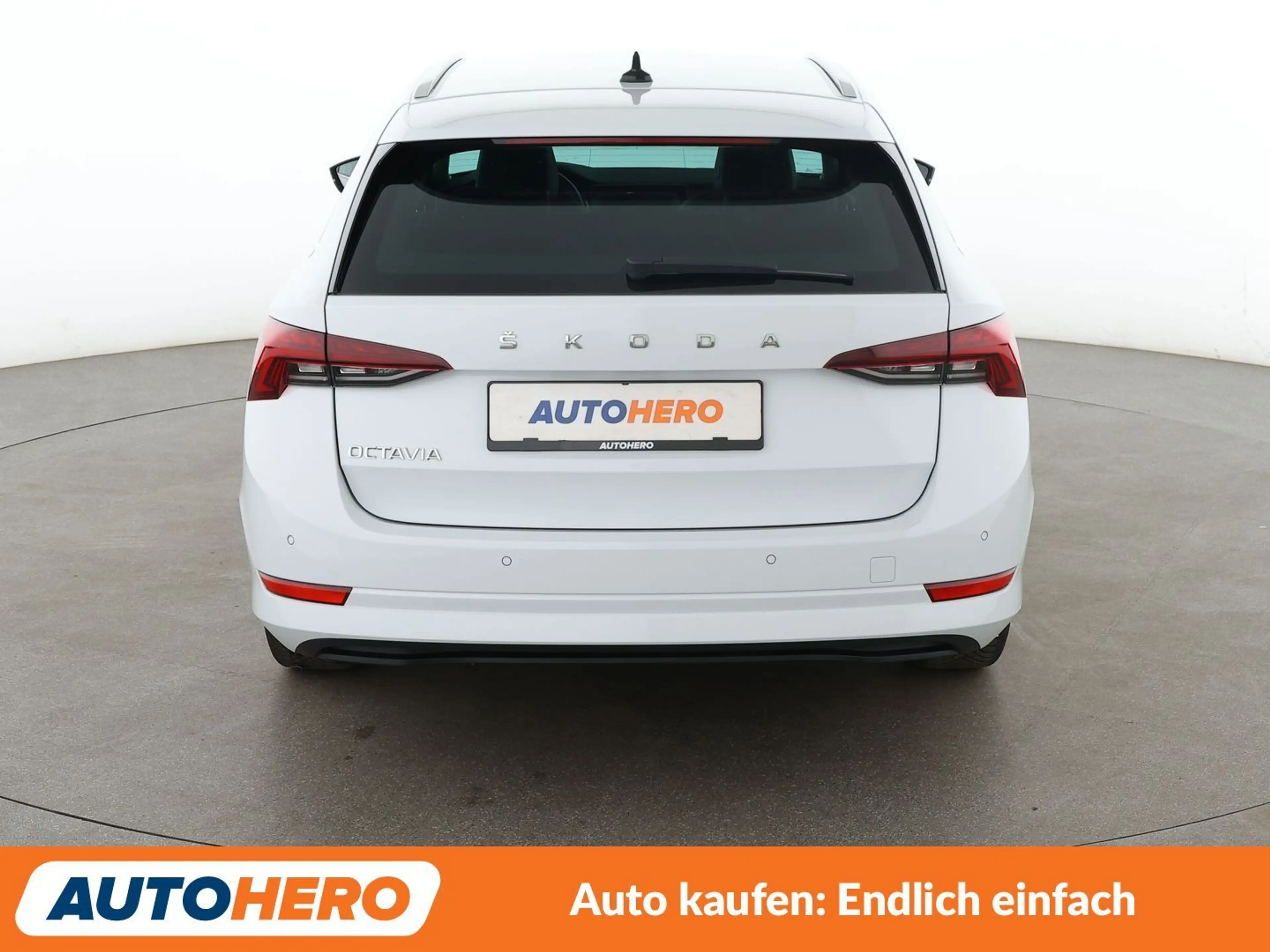 Skoda Octavia 2.0 TDI Style Aut.*NAVI*LED*PDC*SHZ*LHZ*ACC* — photo 5