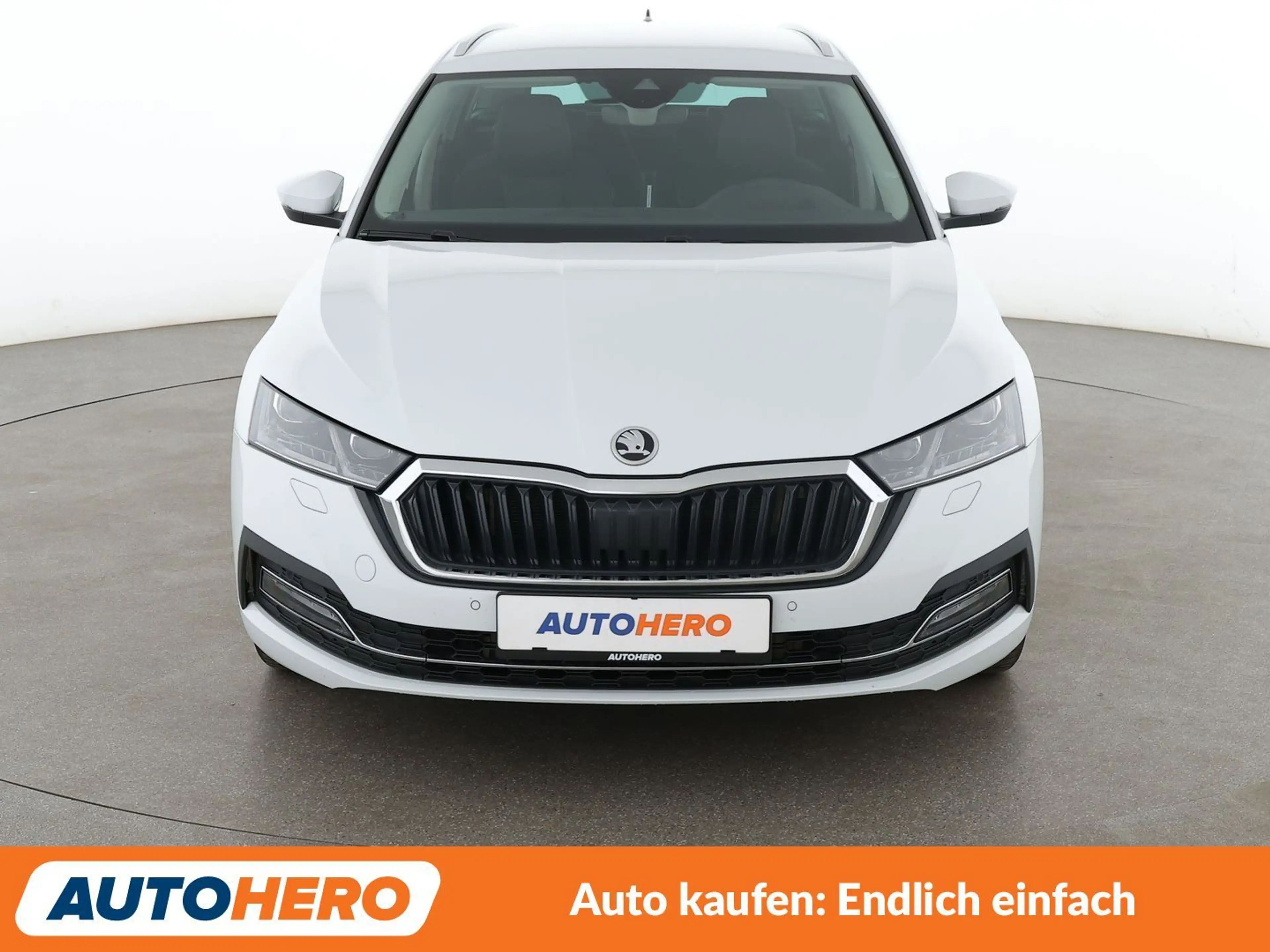 Skoda Octavia 2.0 TDI Style Aut.*NAVI*LED*PDC*SHZ*LHZ*ACC* — photo 9
