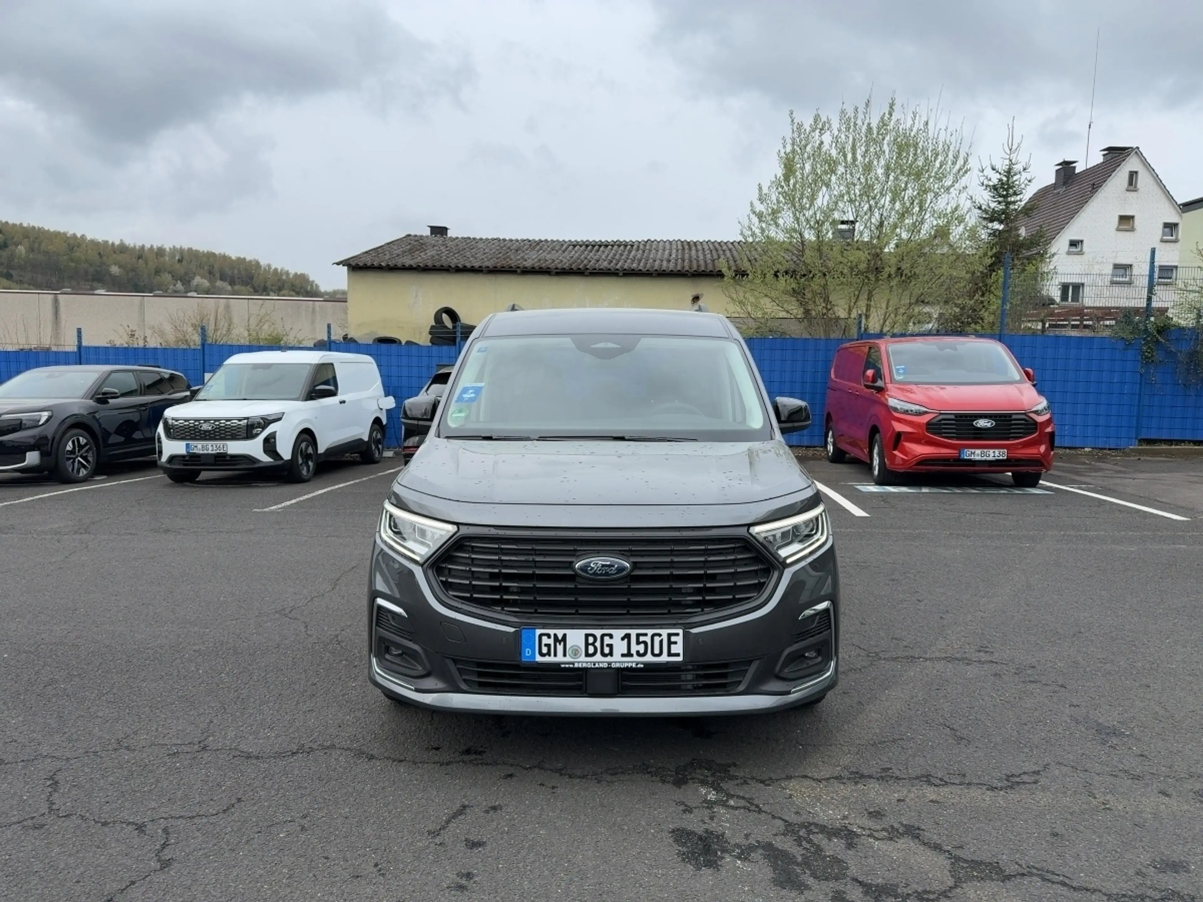 Ford Tourneo Connect Titanium 150PS PHEV FWD — photo 6