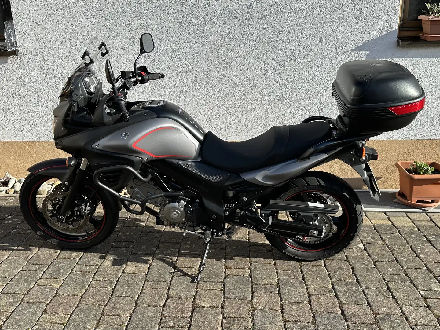Suzuki V-Strom 650 Gri - 2