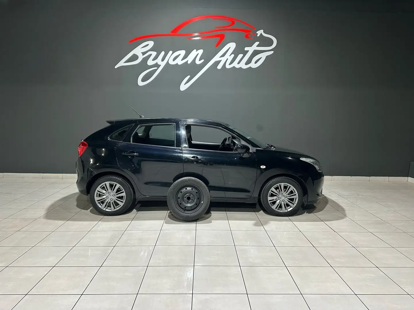 Suzuki Baleno 1.2 vvt dualjet B-Top Negru - 2