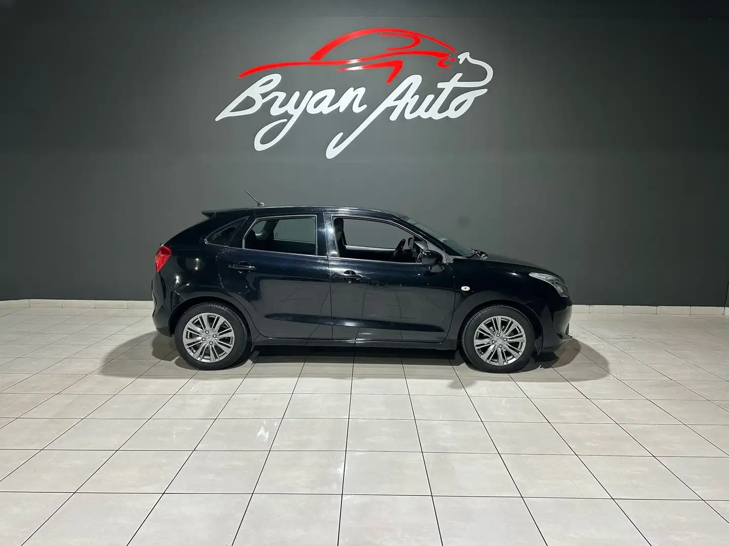 Suzuki Baleno 1.2 vvt dualjet B-Top Negru - 1