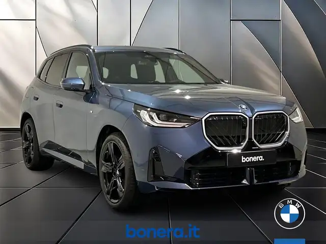 BMW X3 view 3