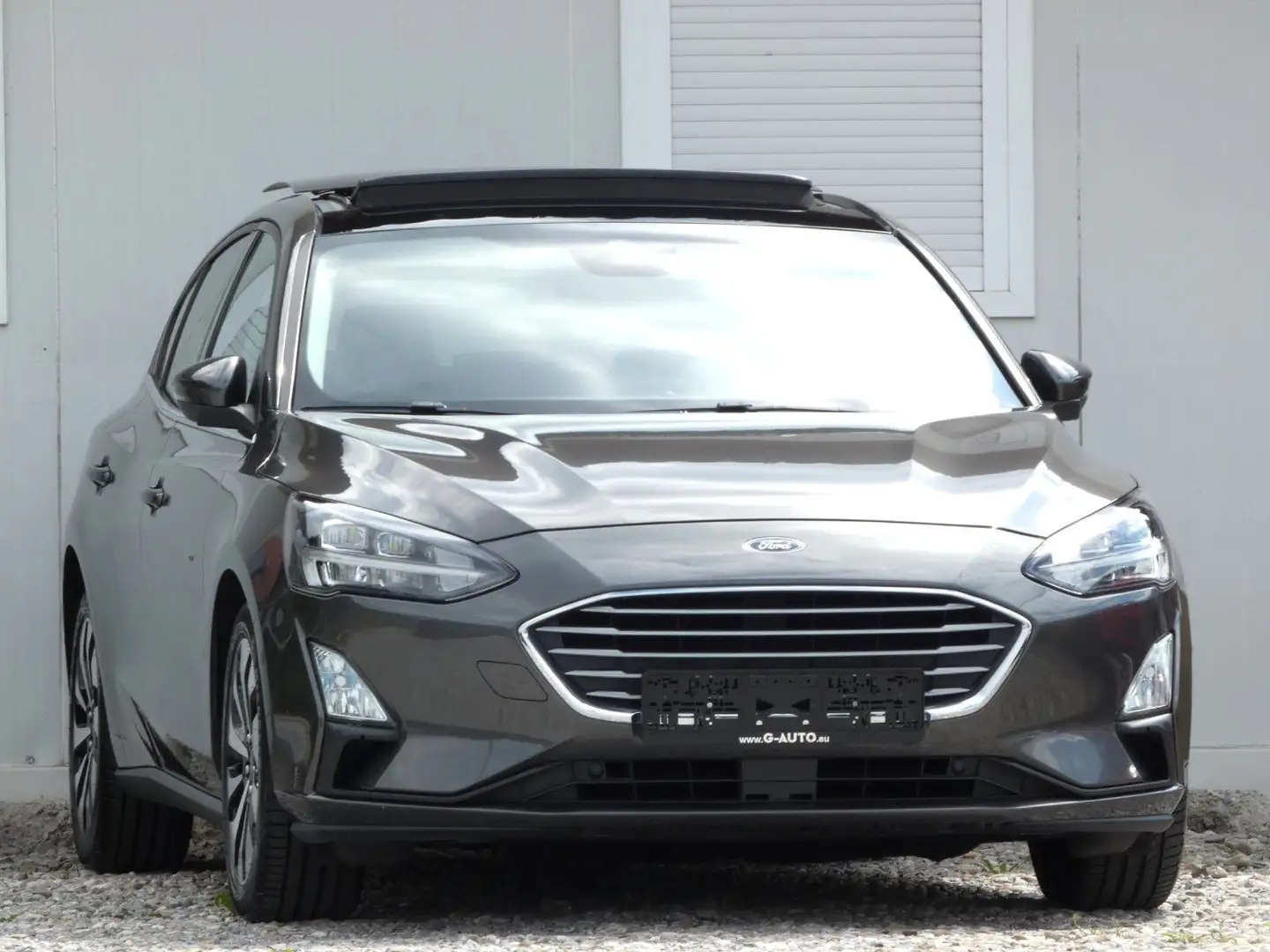 Ford Focus Lim. Cool&Connect Aut. LED/KAM/PANO/KEYLES - 1