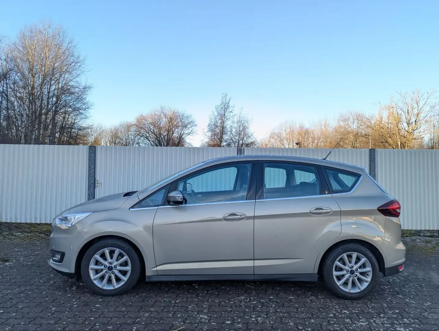 Ford C-Max 1.0l TITANIUM !Zahnriemen neu! PP vorn+SHZ uvm. Gris - 2