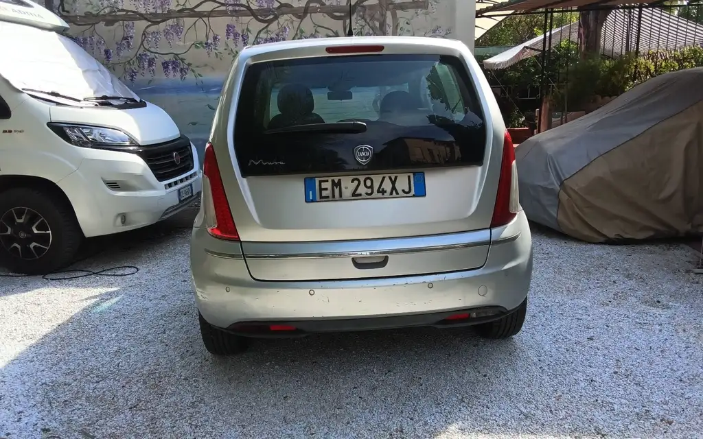Lancia MUSA 2012 из Европы — купить под ключ