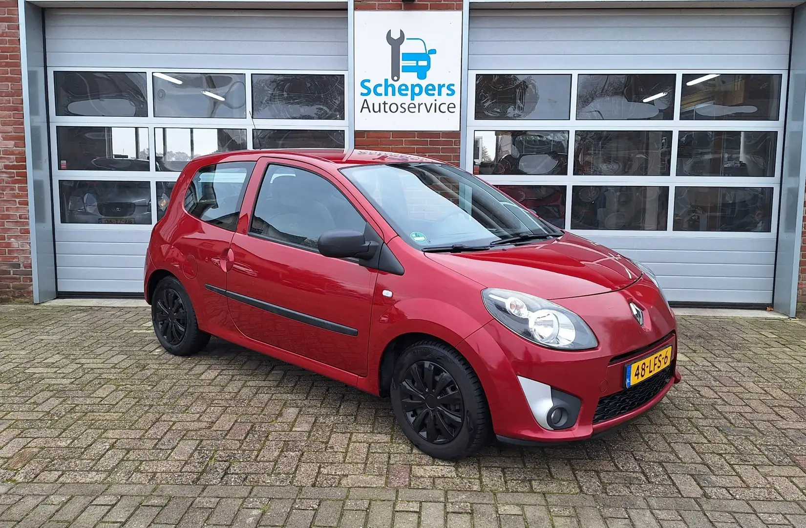 Renault Twingo 1.2-16V Authentique - Allseason banden | Bluetooth Rood - 2