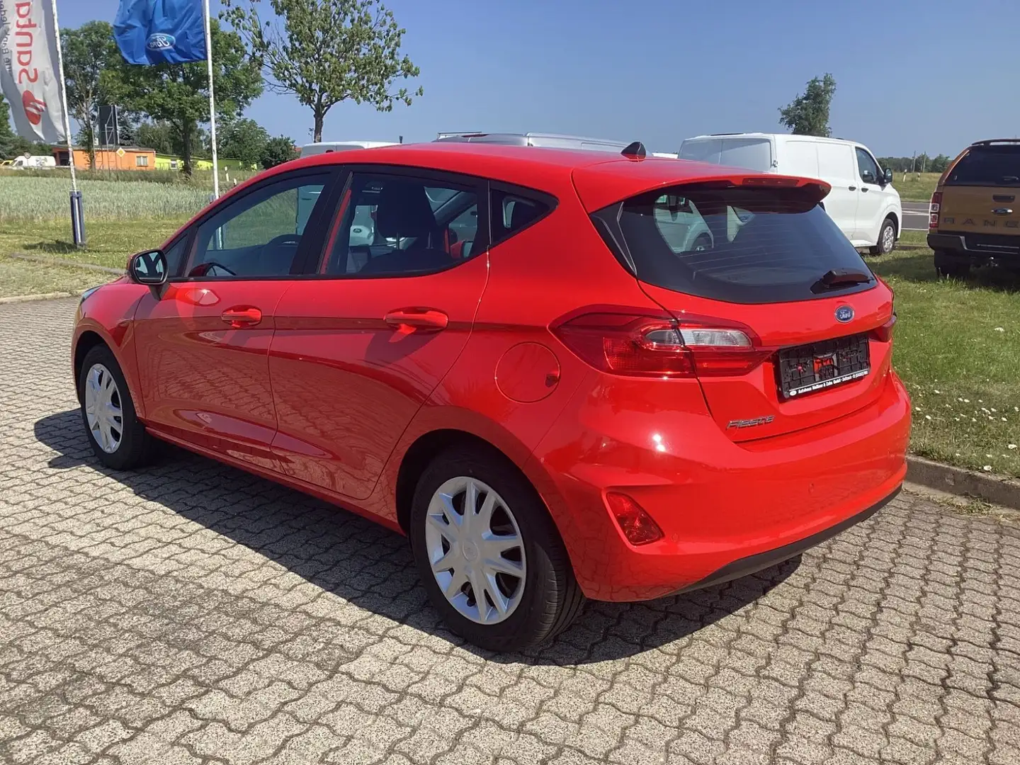 Ford Fiesta Cool & Connect, PDC , WinterP, Klima Rot - 2