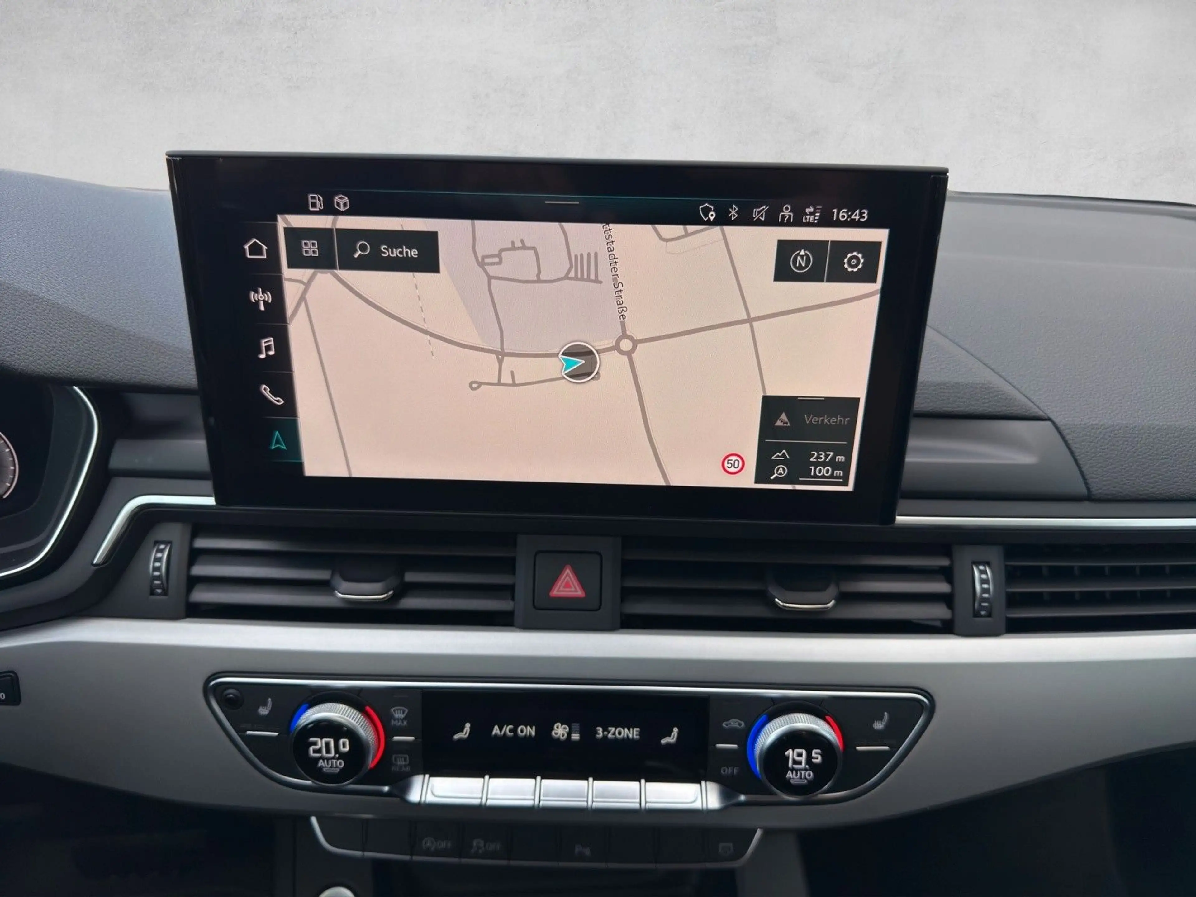 Audi A4 Lim. 30 TDI S tronic advanced|Schiebedach|DAB — photo 24