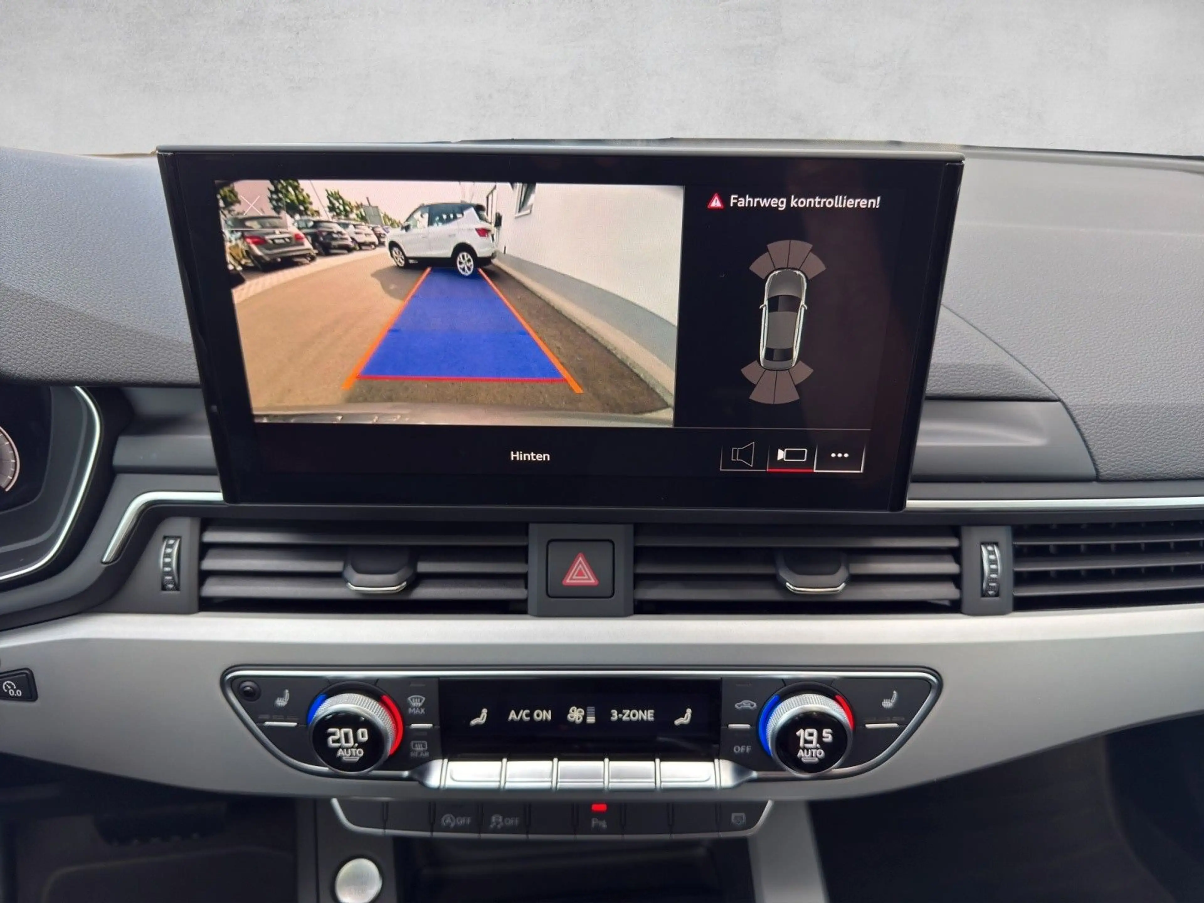 Audi A4 Lim. 30 TDI S tronic advanced|Schiebedach|DAB — photo 25