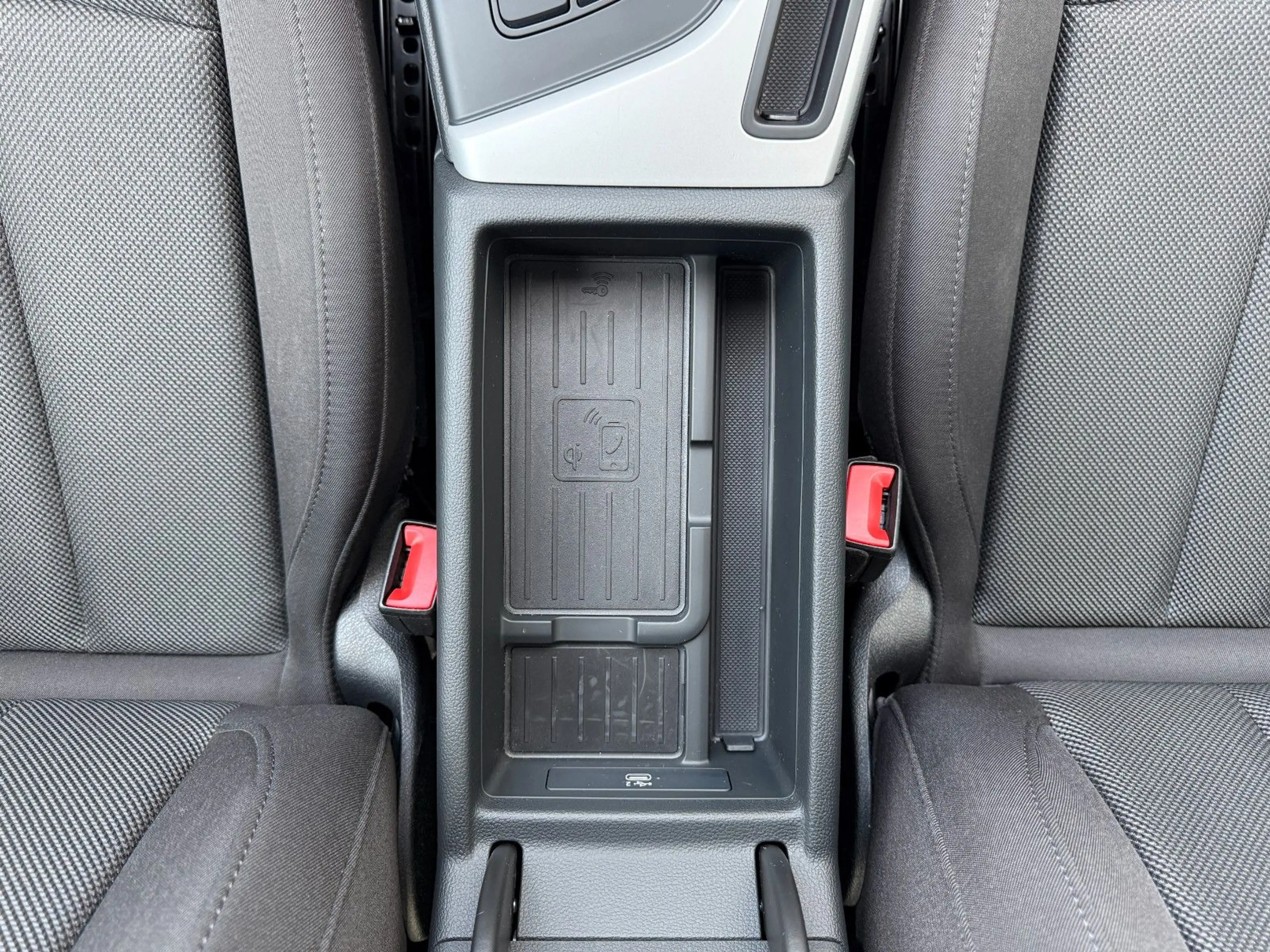 Audi A4 Lim. 30 TDI S tronic advanced|Schiebedach|DAB — photo 21