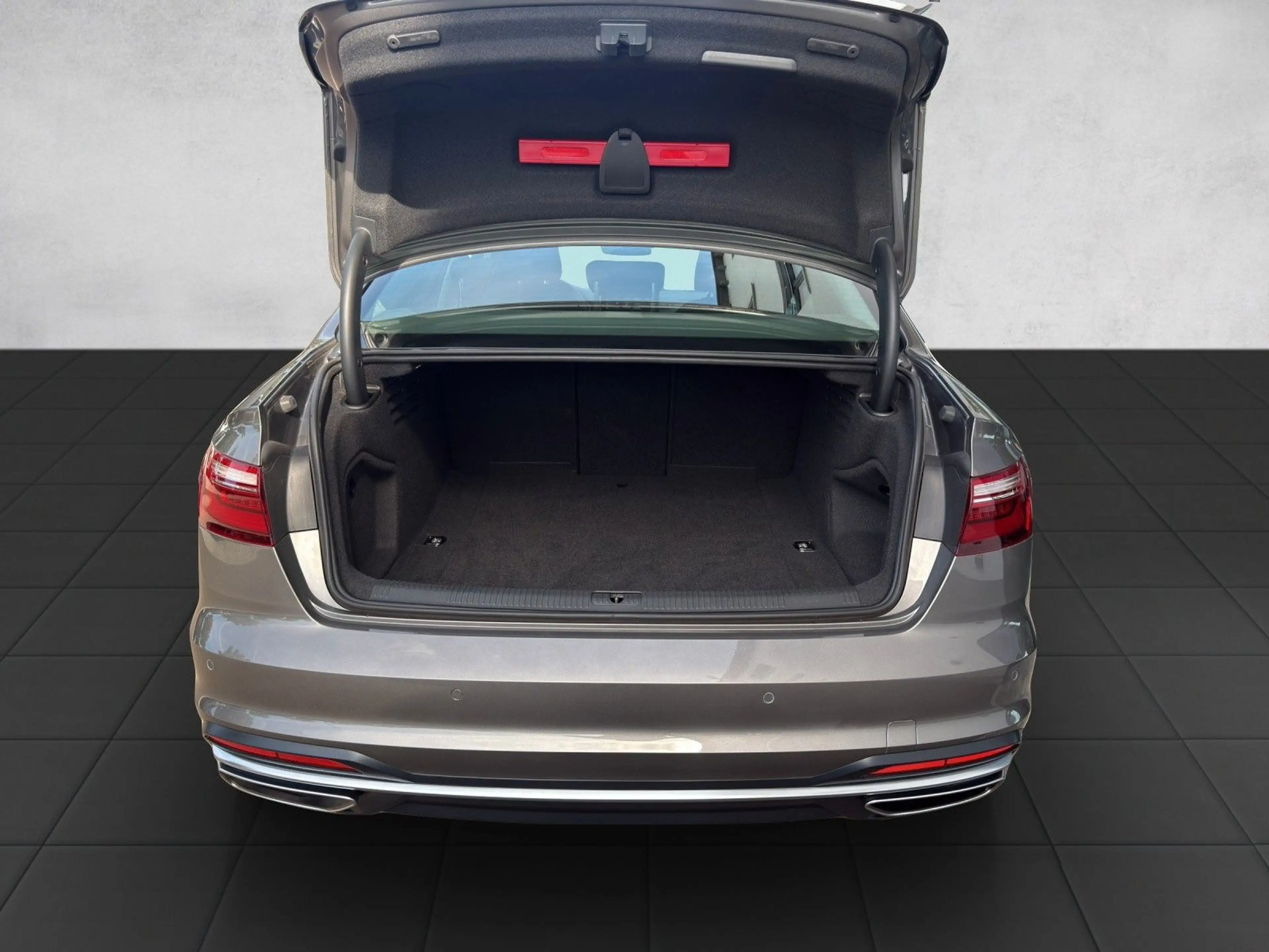 Audi A4 Lim. 30 TDI S tronic advanced|Schiebedach|DAB — photo 32