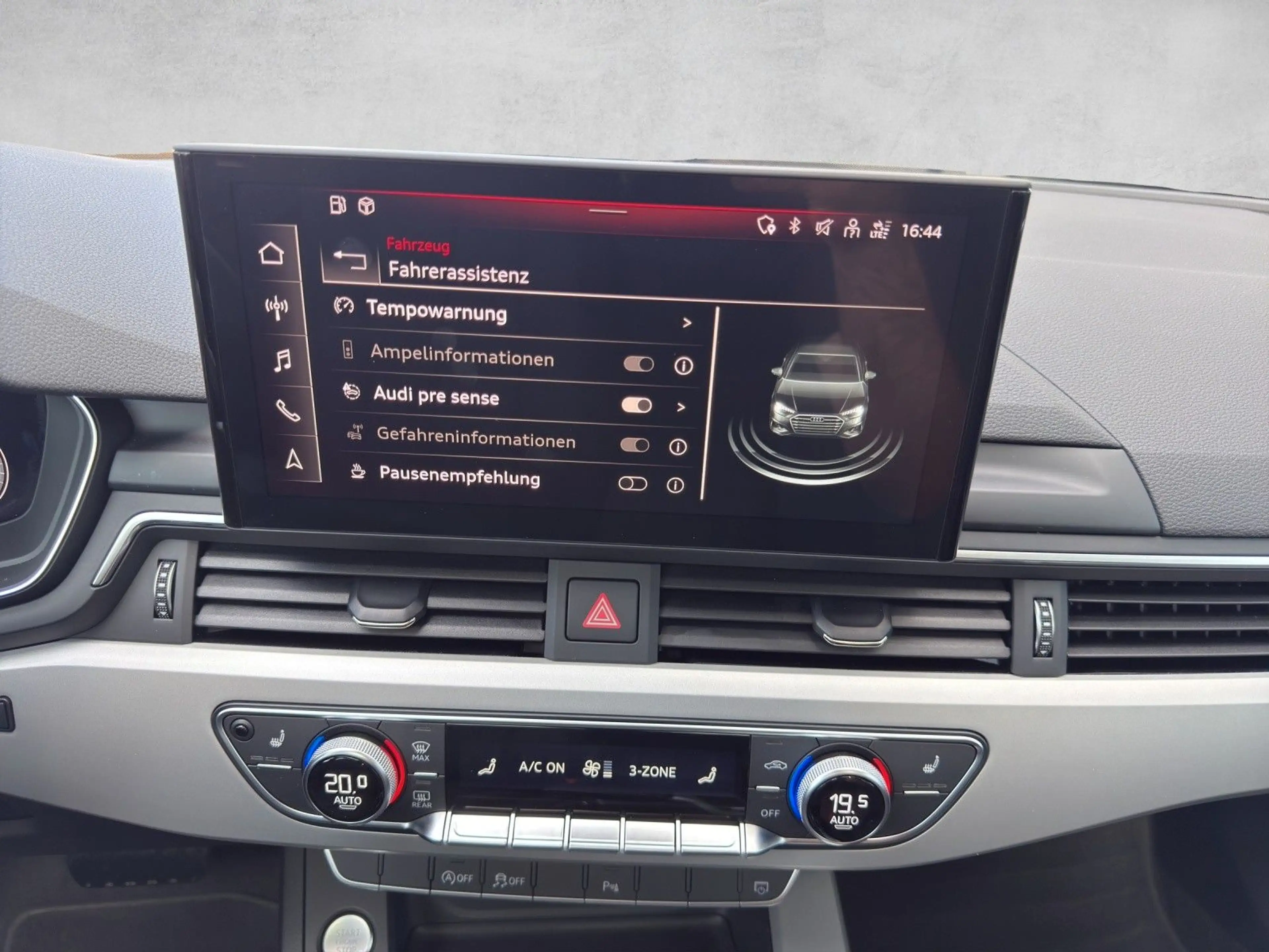 Audi A4 Lim. 30 TDI S tronic advanced|Schiebedach|DAB — photo 29