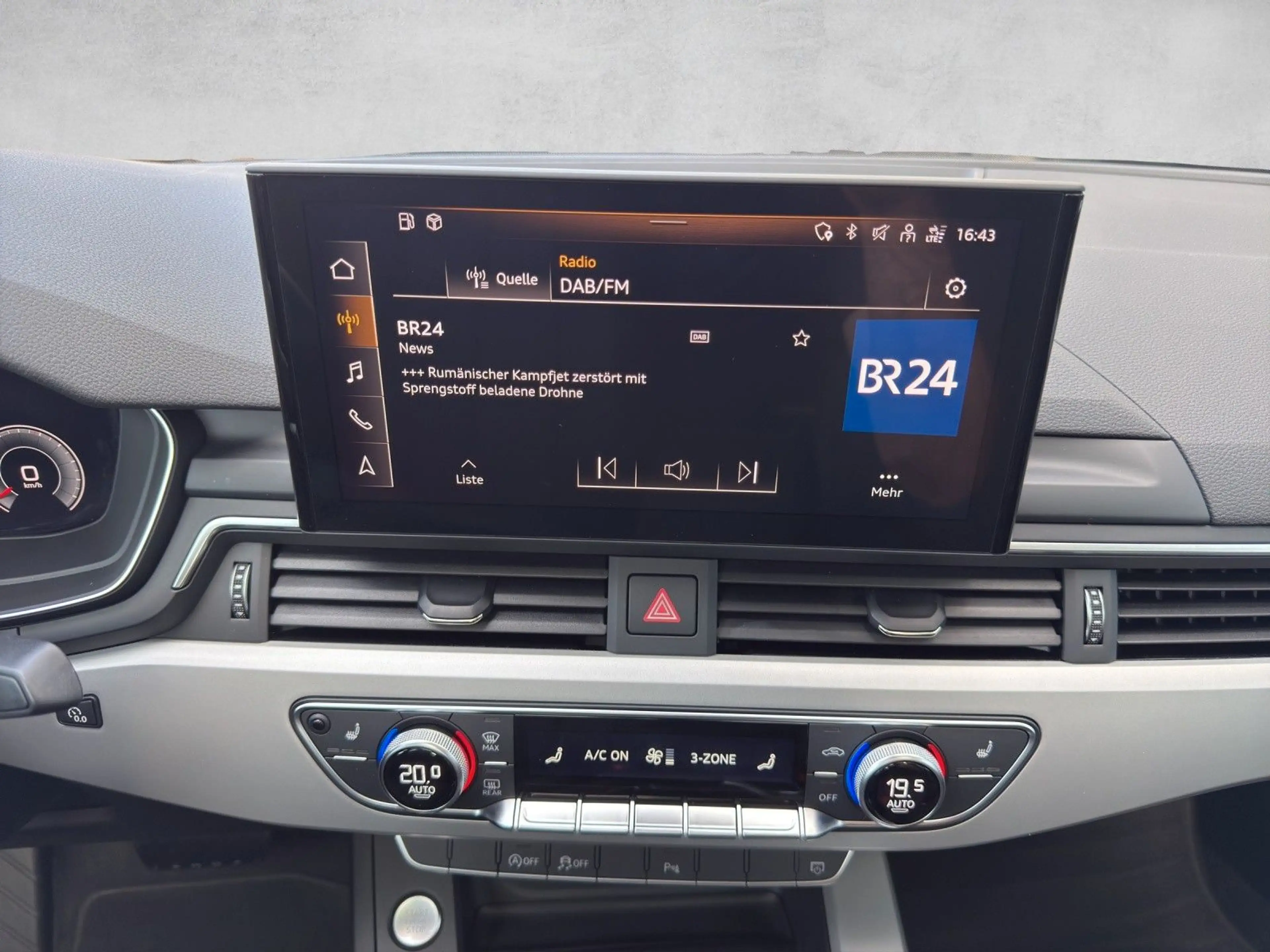 Audi A4 Lim. 30 TDI S tronic advanced|Schiebedach|DAB — photo 30