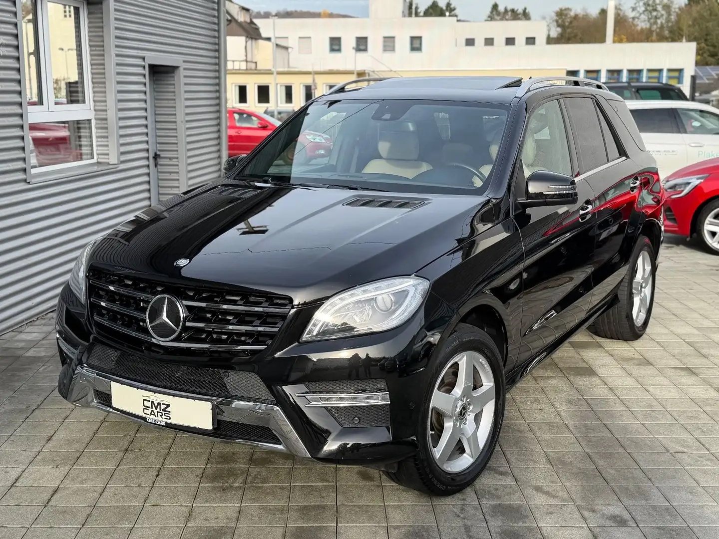Mercedes-Benz ML 350 CDI BlueTec / AMG Sportpaket / Scheckheft Schwarz - 1