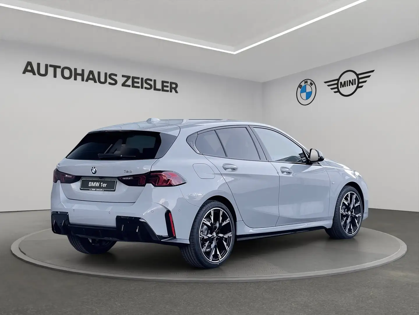 BMW 120 M Sport 19"LM RFK Shz Driv. Ass. Šedá - 2