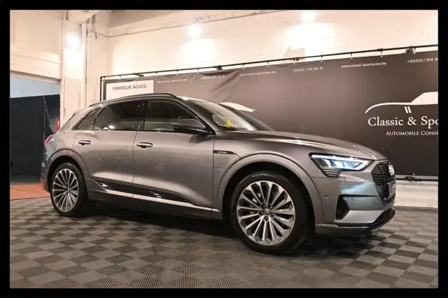 Audi e-tron 50 QUATTRO / S-LINE / TOIT PANO / CAMERA / FULL !!
