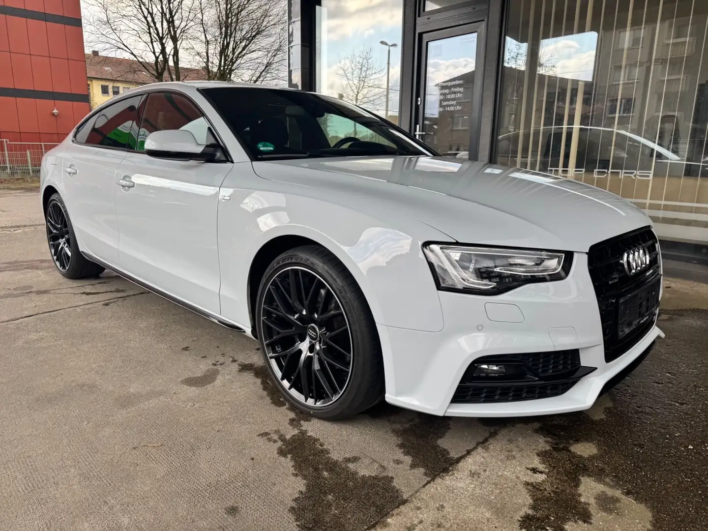 Audi A5 Sportback 2.0 TDI quattro S-Line Šedá - 2