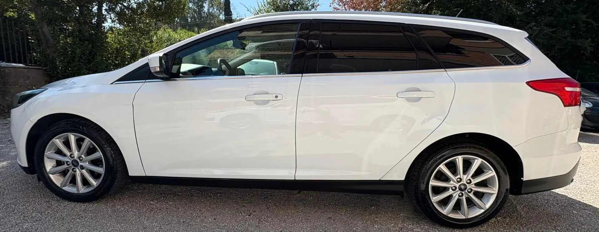 Ford Focus Focus IV 2015 SW SW 1.5 tdci Titanium s Bianco - 2
