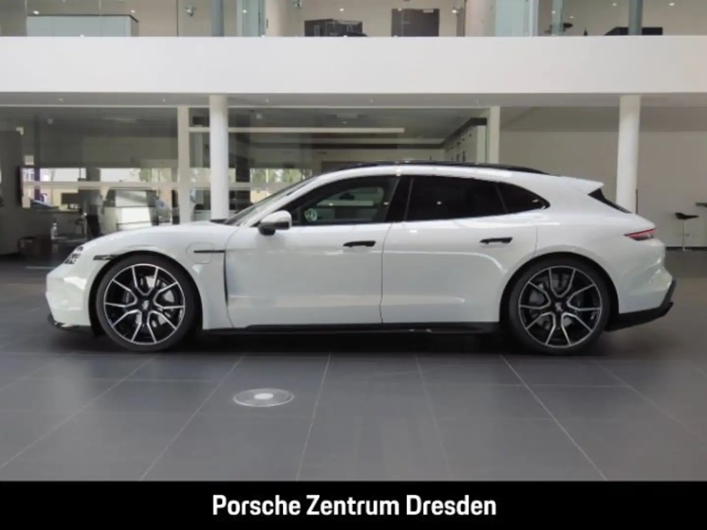 Porsche Taycan Sport Turismo /  BOSE® / Matrix / ACC / L Weiß - 2
