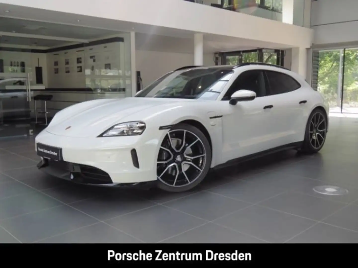 Porsche Taycan Sport Turismo / BOSE® / Matrix / ACC / L Weiß - 1