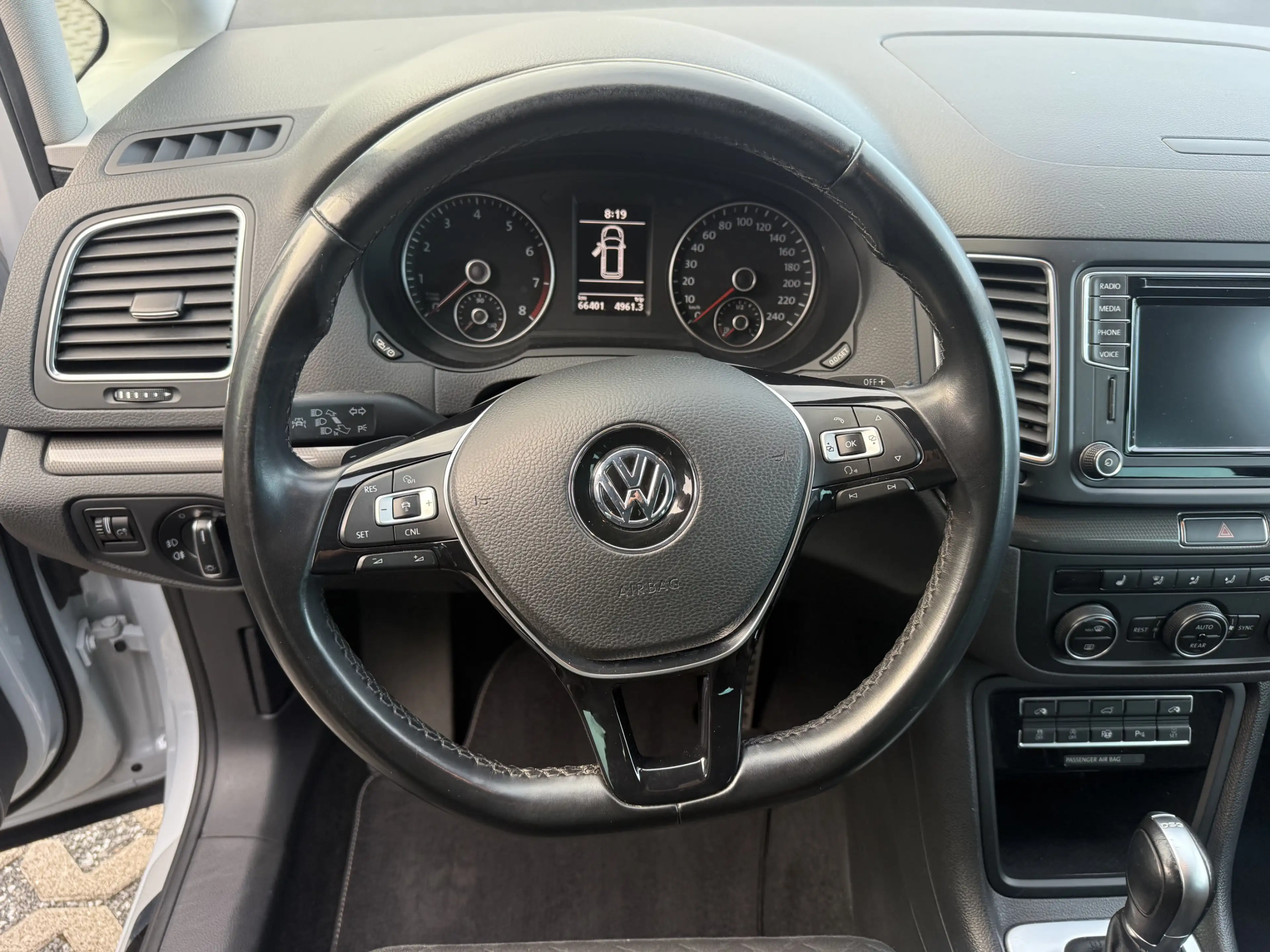 Volkswagen Sharan Join+DSG+CARPLAY+R-KAMERA+ LED+NAVI+SZH — photo 7