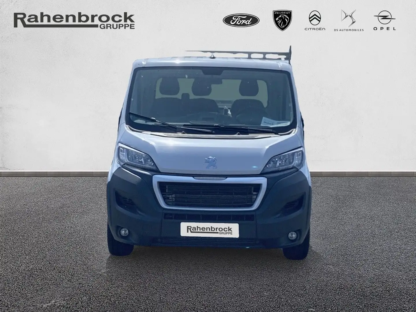 Peugeot Boxer Pritsche L3 335 2.2 BlueHDi 140 Weiß - 2