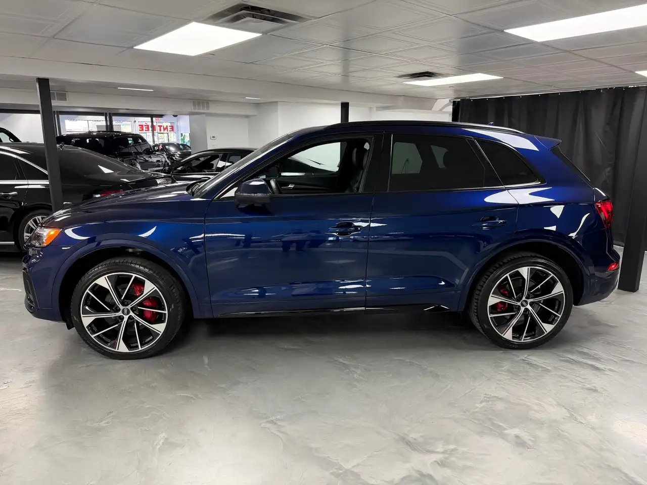 Audi SQ5 снимка Audi SQ5
