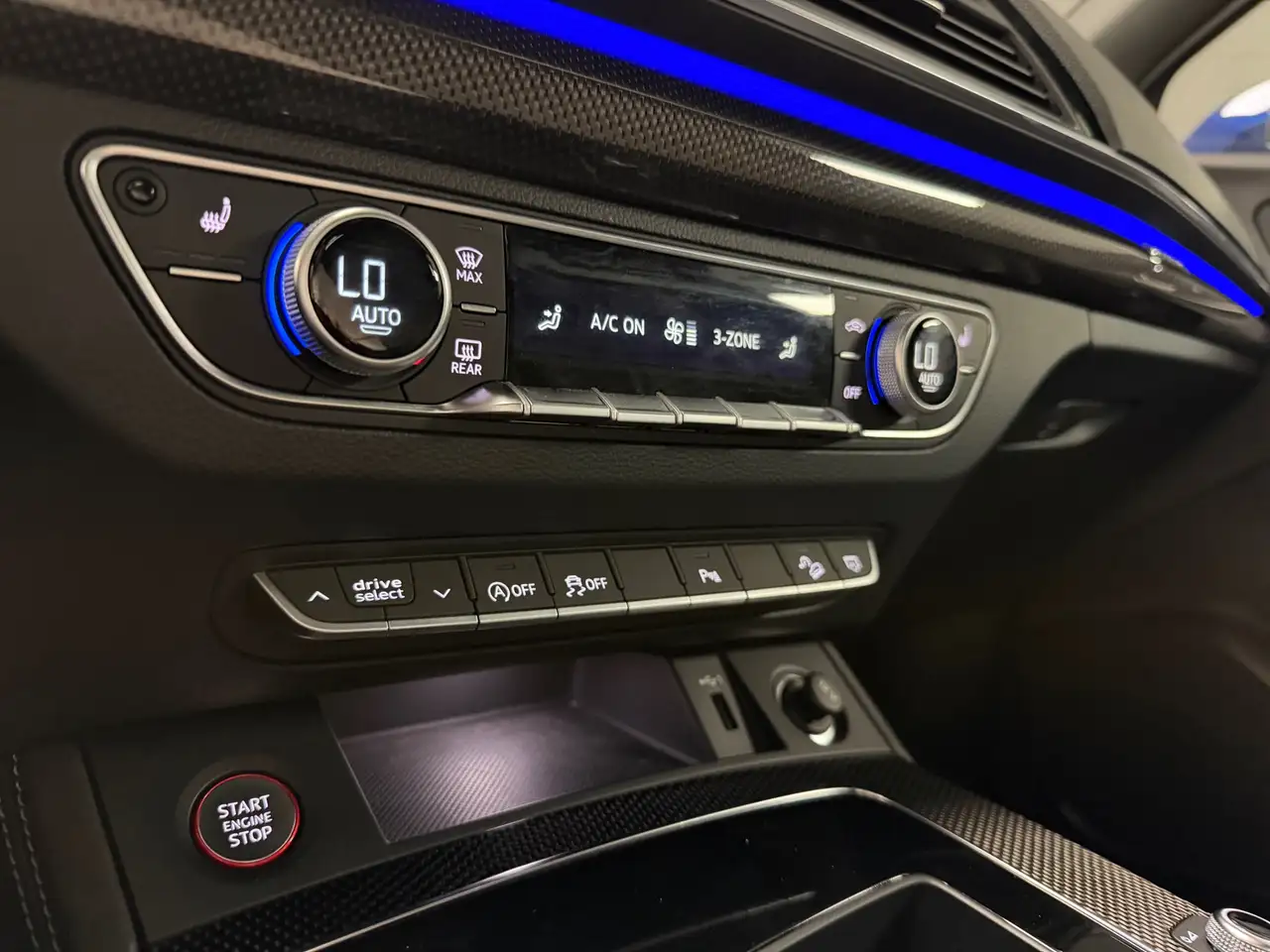 Audi SQ5 снимка Audi SQ5