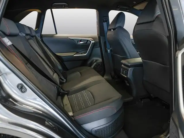 Toyota RAV4 view 8