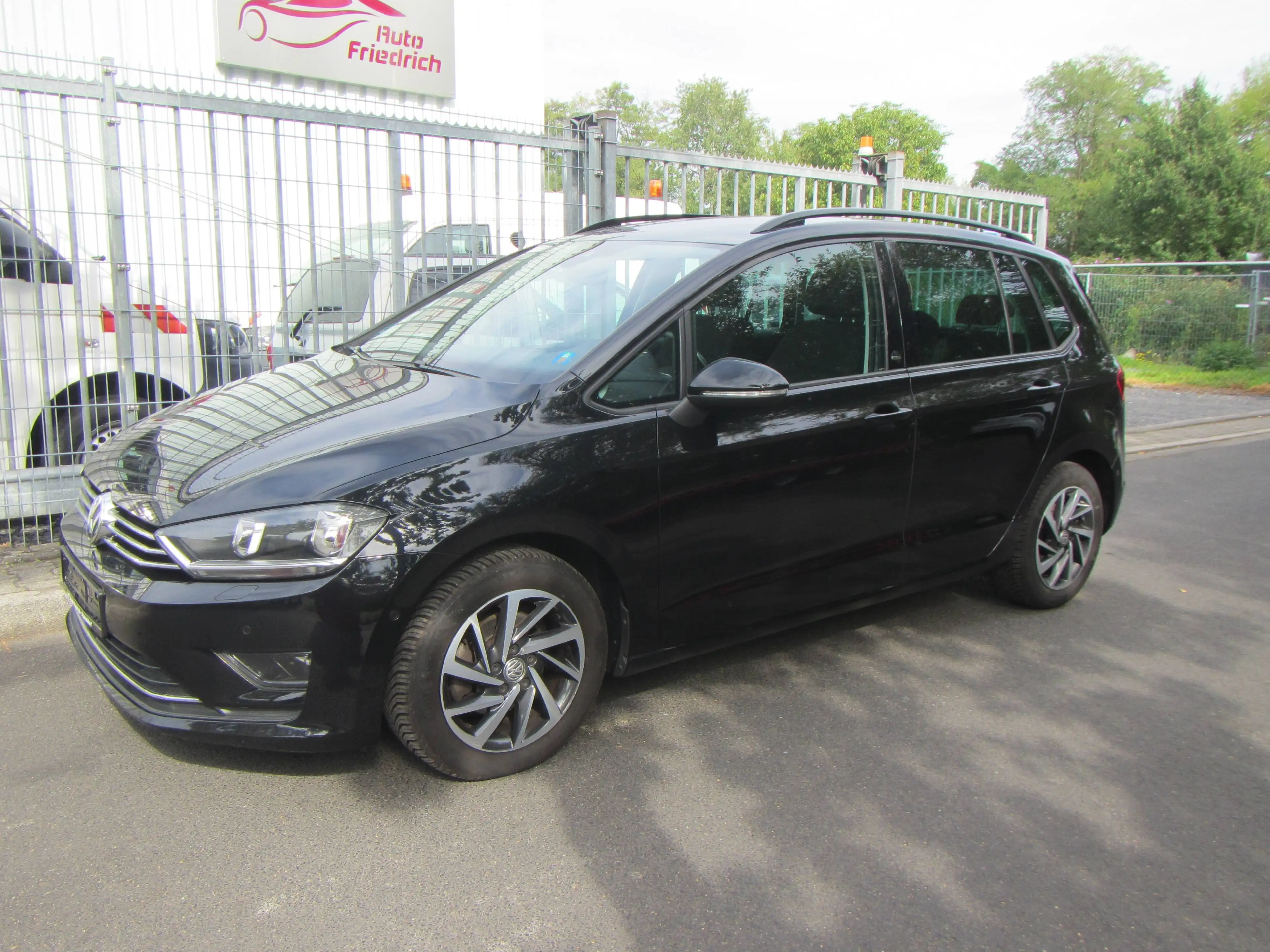Volkswagen Golf Sportsvan Sound BMT/Start-Stop — photo 3