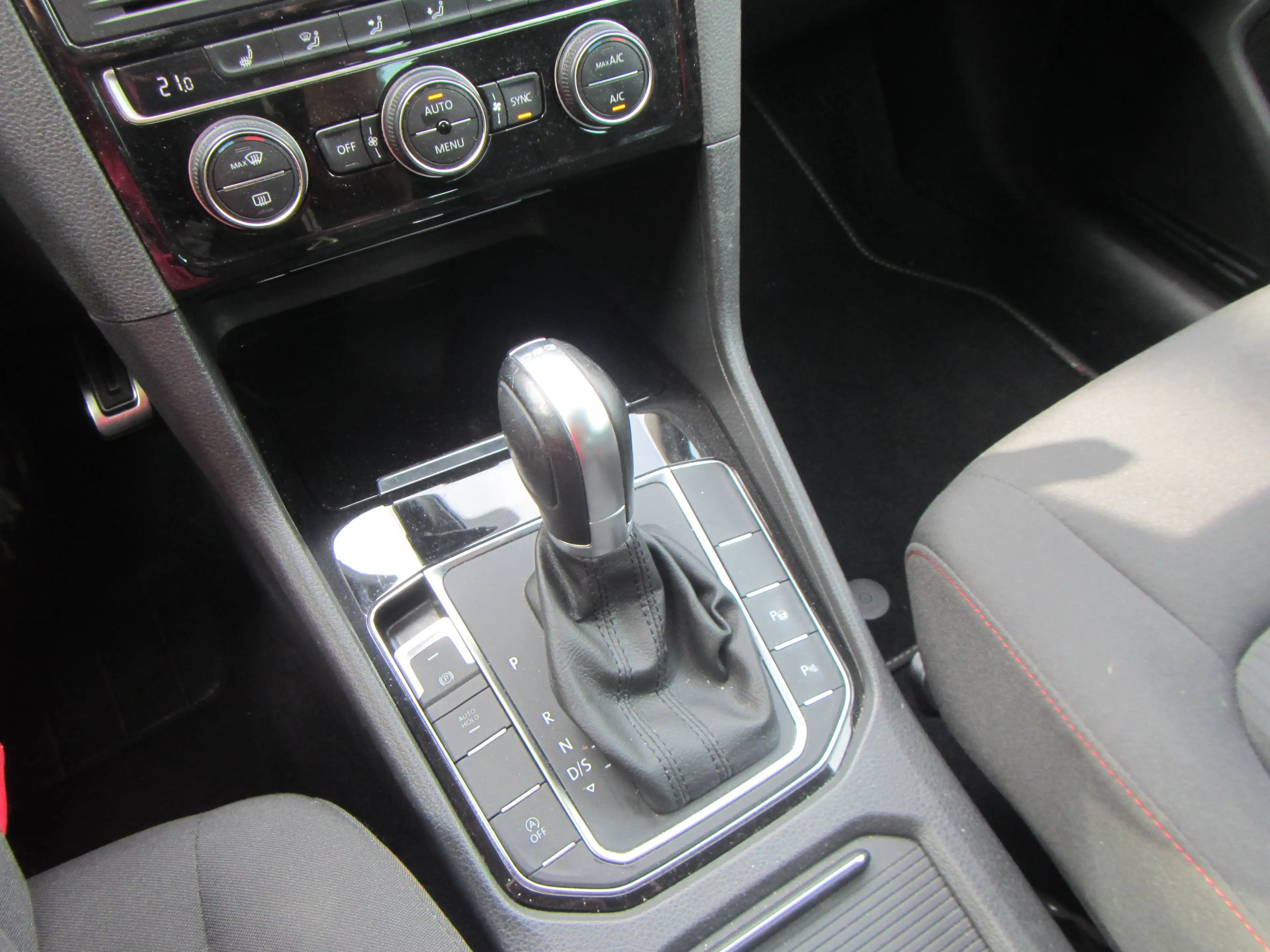 Volkswagen Golf Sportsvan Sound BMT/Start-Stop — photo 13