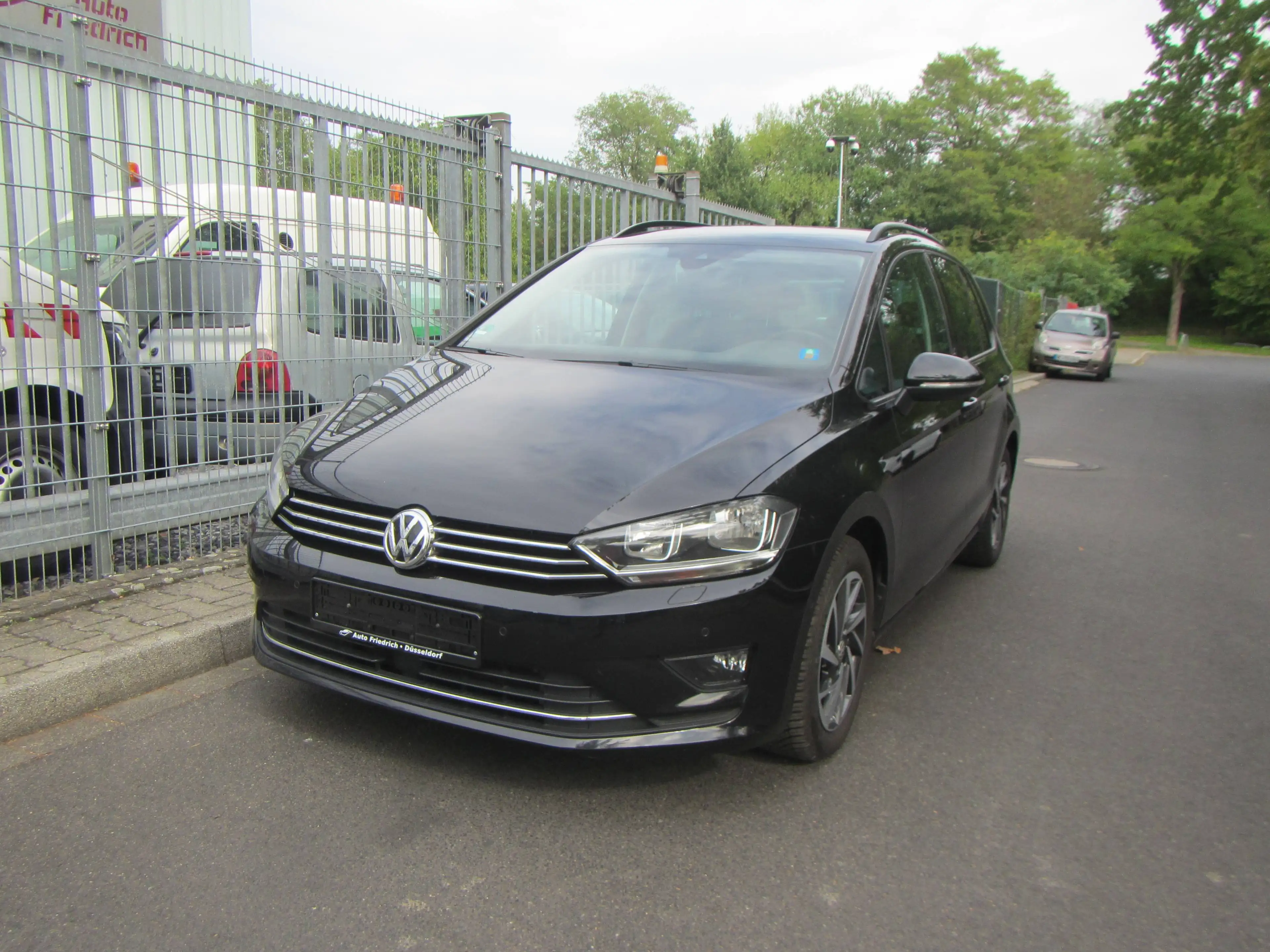 Volkswagen Golf Sportsvan Sound BMT/Start-Stop — photo 4