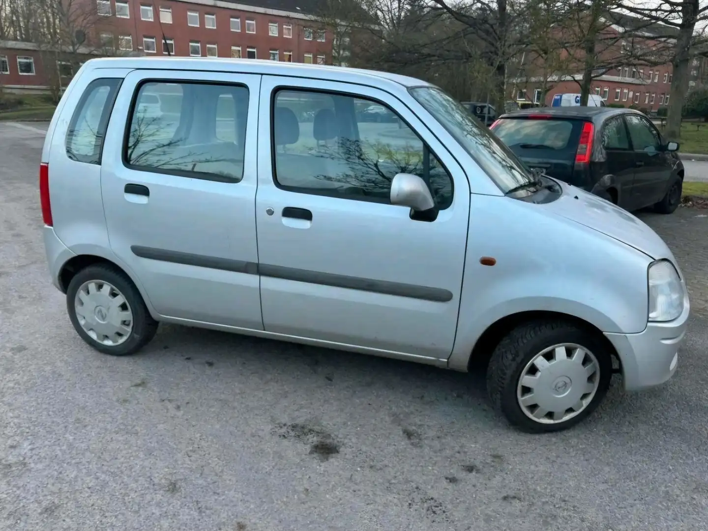 Opel Agila 1.0 12 V - 2