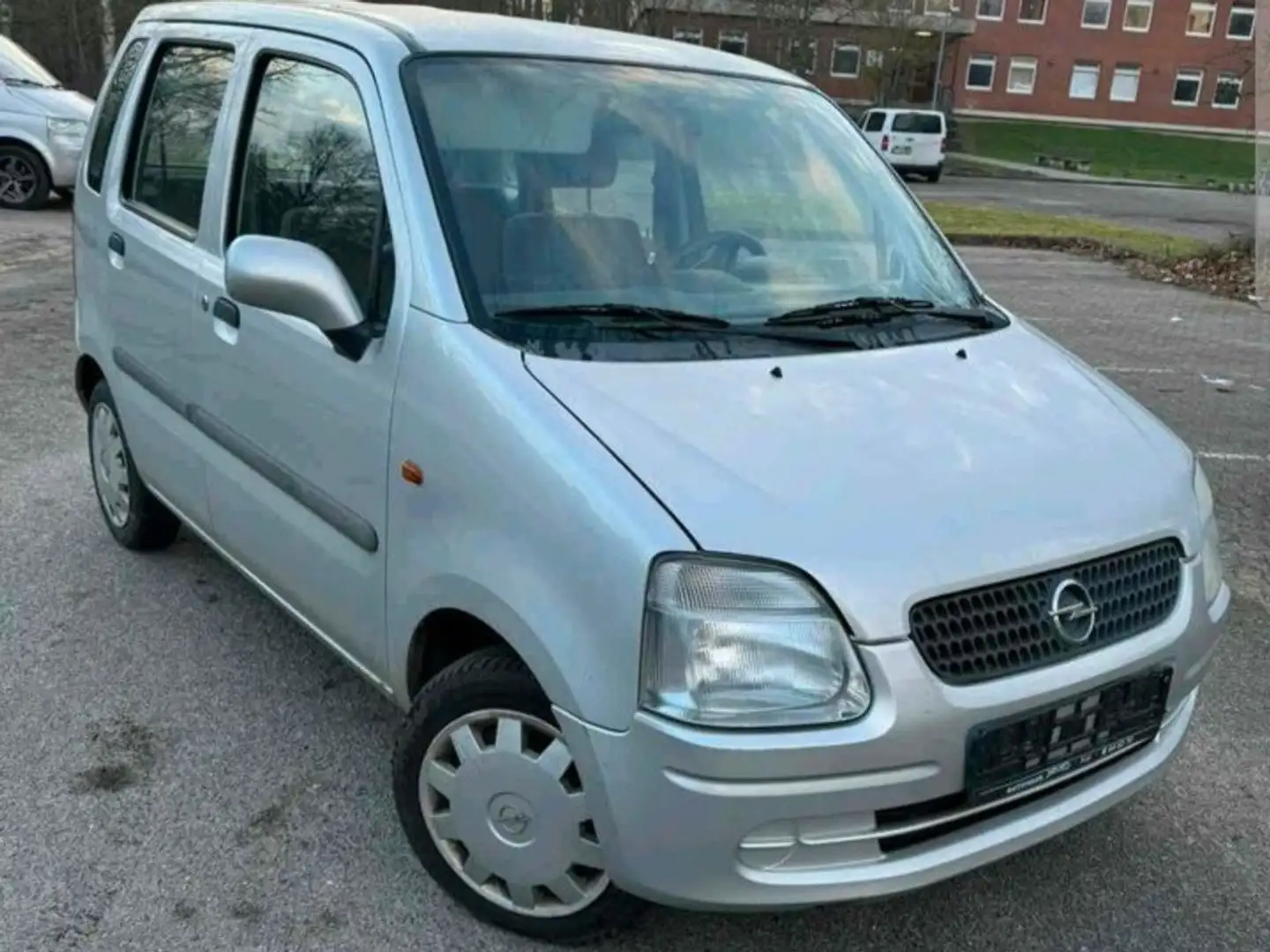 Opel Agila 1.0 12 V - 1
