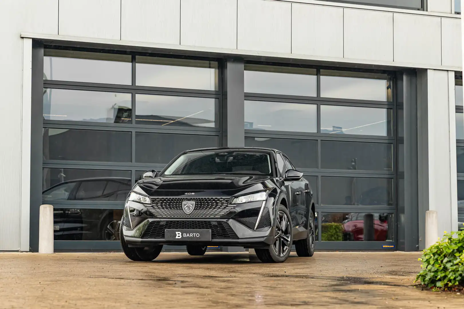 Peugeot 408 Automaat 130pk | 360° Camera | Trekhaak | Dodeh... Zwart - 1