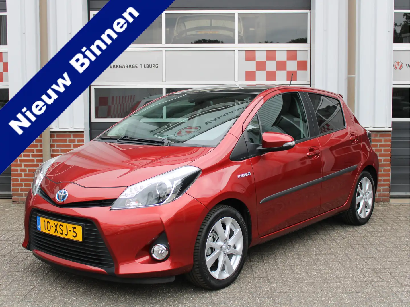 Toyota Yaris 1.5 Full Hybrid Dynamic 2e EIG/Pano/Navi/Camera/Cl Rosso - 1