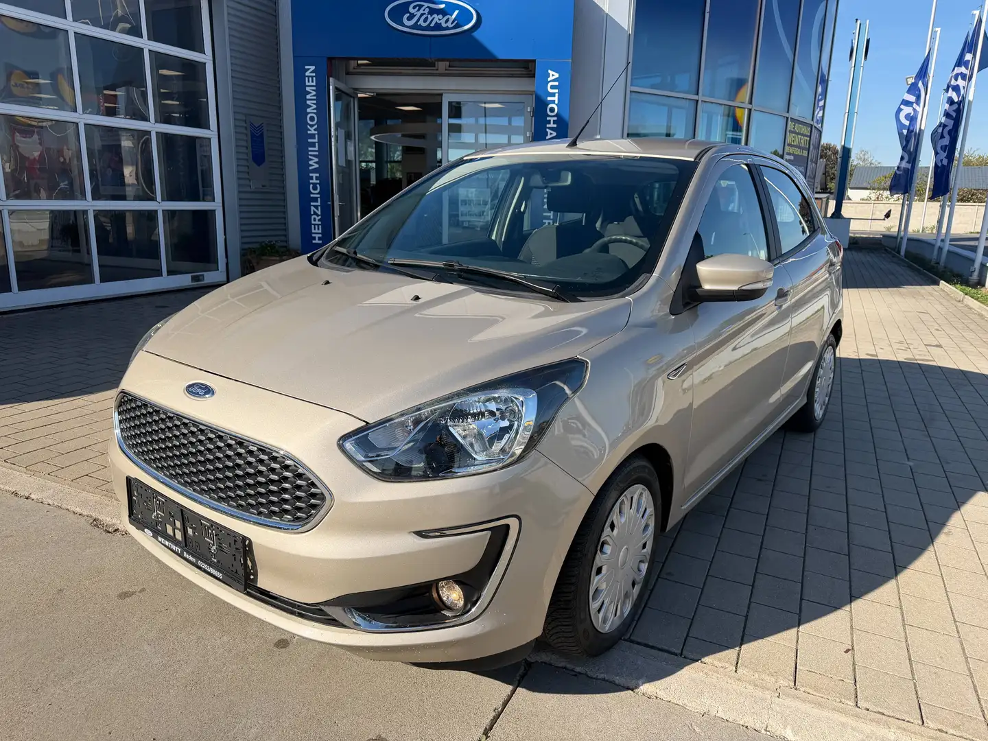 Ford Ka/Ka+ 1.2 Cool&Sound Beige - 1