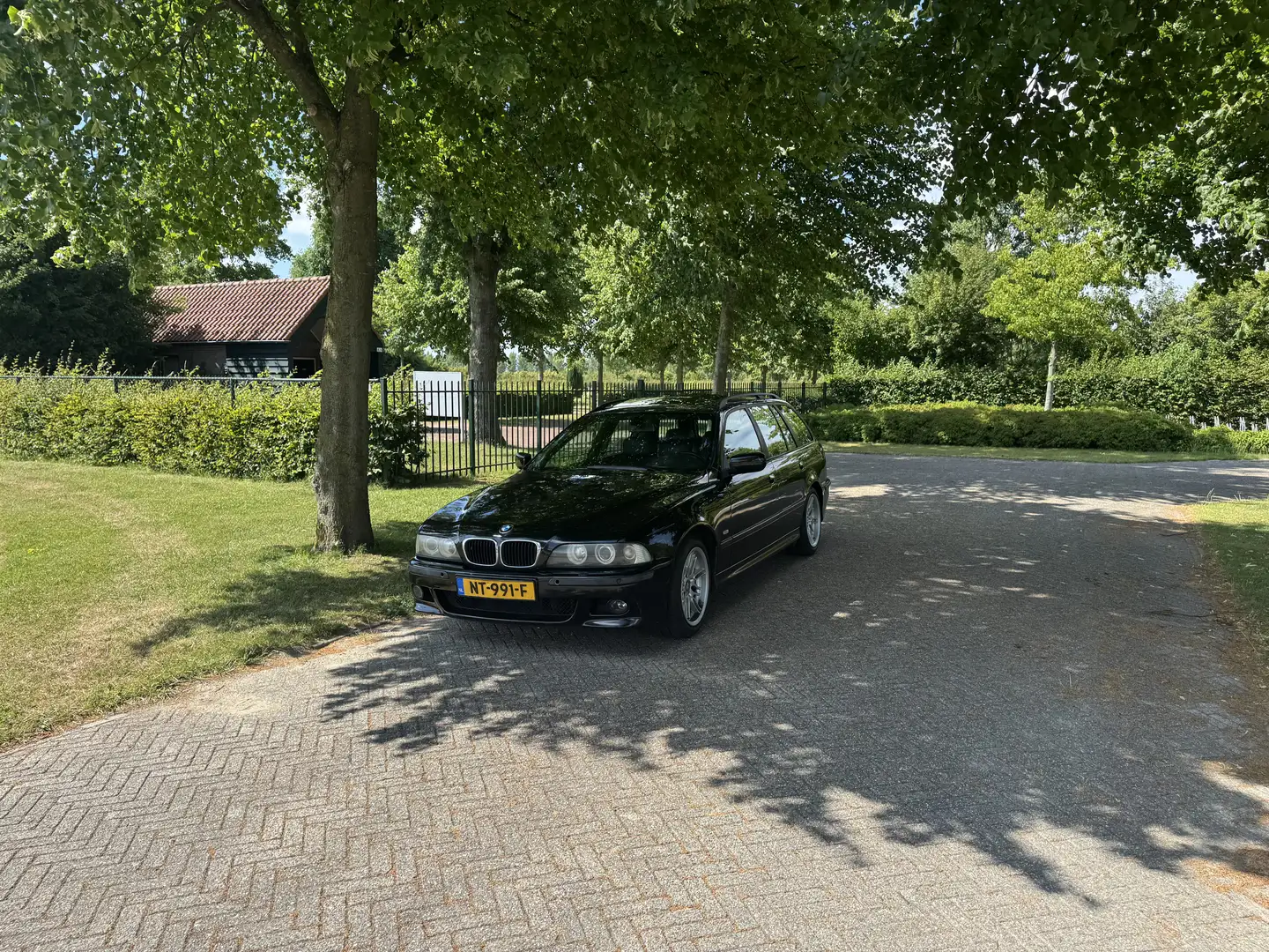 BMW 530 e39 530i M sport Zwart - 2