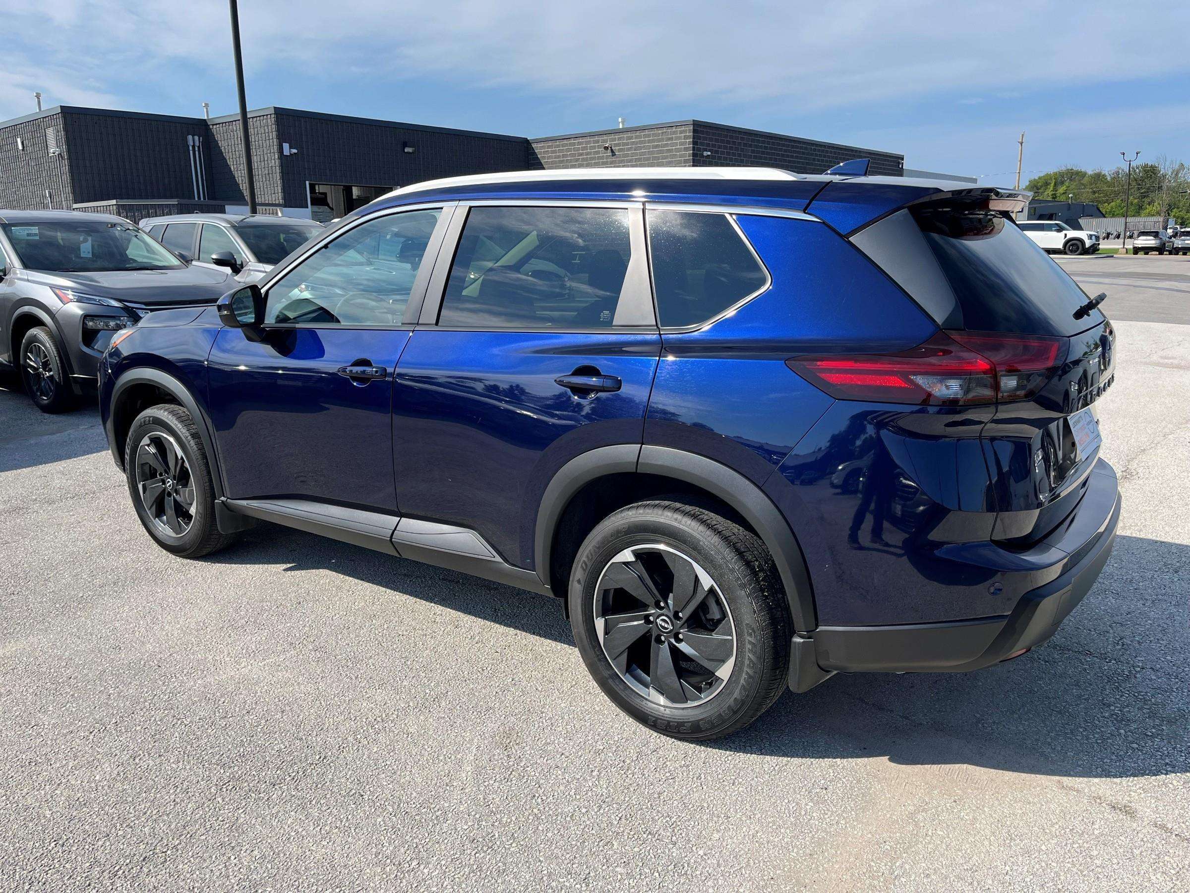 2024 Nissan Rogue SV AWD — снимка 1